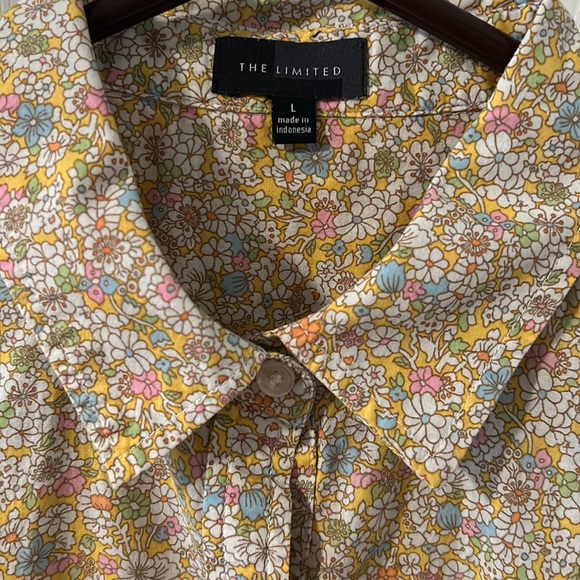The limited woman long sleeve floral dress shirt - Picture 2 of 5